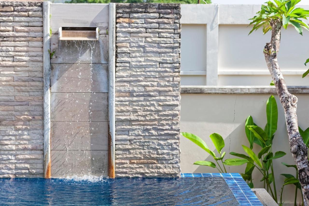 Foxtail Palm Villa Rawai エクステリア 写真